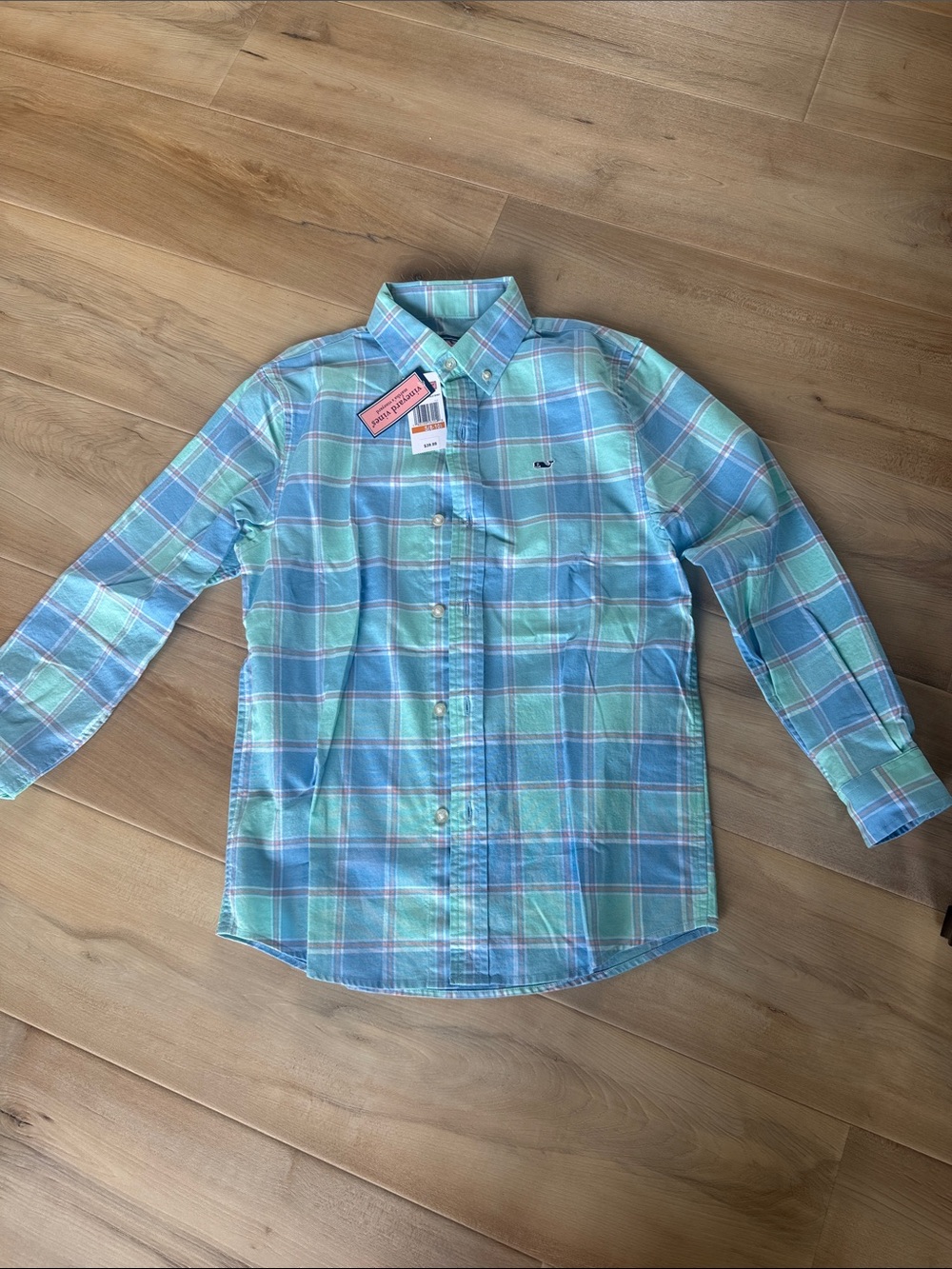 NWT’s Vineyard Vines Blue and Mint Plaid Button-Down Shirt. Boys size Small 8-10